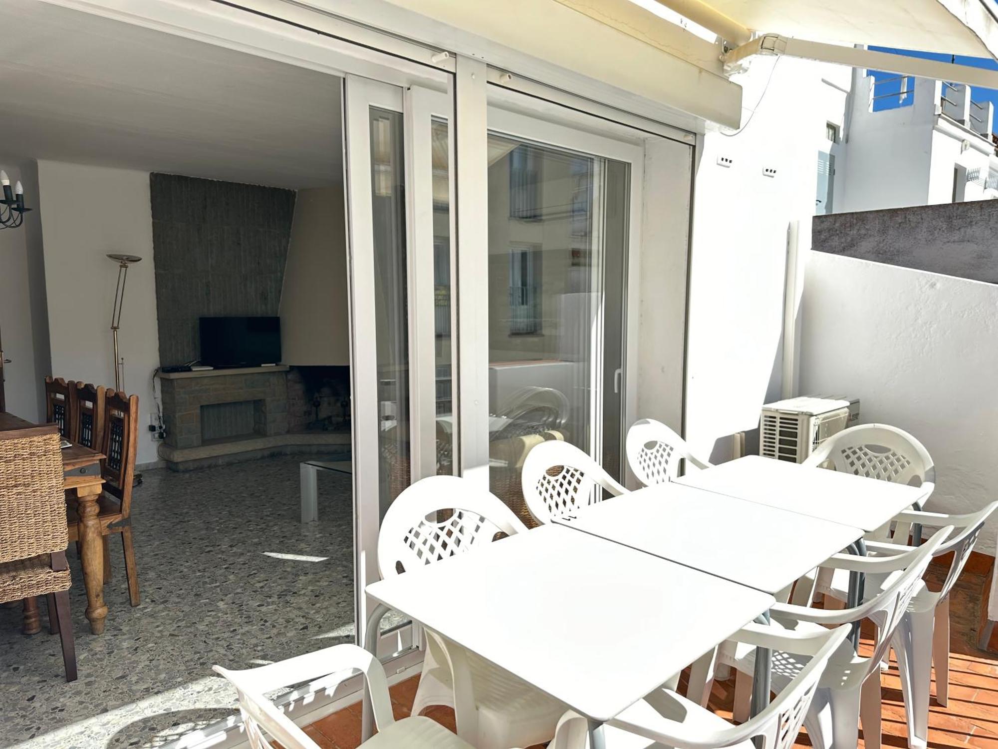 Agi Joan Badosa Apartment Roses Exterior photo